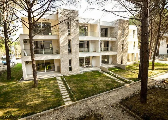 Lovely 1-bedroom At San Pietro Front * Plazhi San Pietro