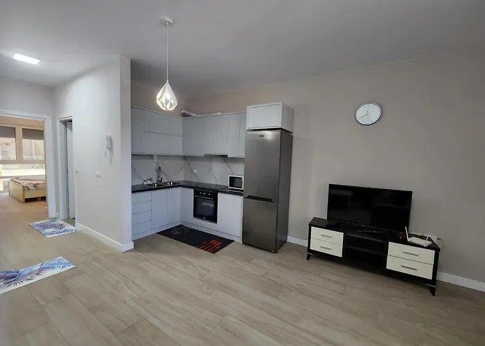 Lovely 1-bedroom At San Pietro Front アパート