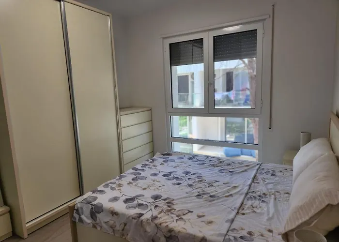公寓 Lovely 1-bedroom At San Pietro Front