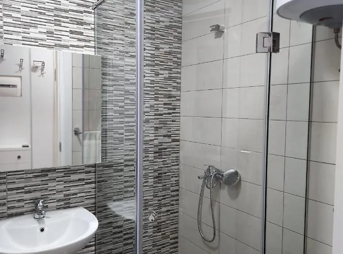 Lovely 1-bedroom At San Pietro Front Appartement Plazhi San Pietro